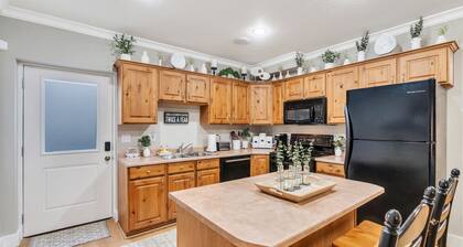 Serene 1 or 2 bedroom apartment New and Private in Pleasant Grove