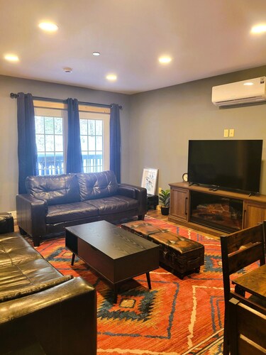 H5 - Three-Bedroom Apartment