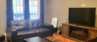 H5 - Three-Bedroom Apartment