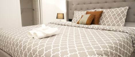 5 slaapkamers, een strijkplank/strijkijzer, wifi, beddengoed