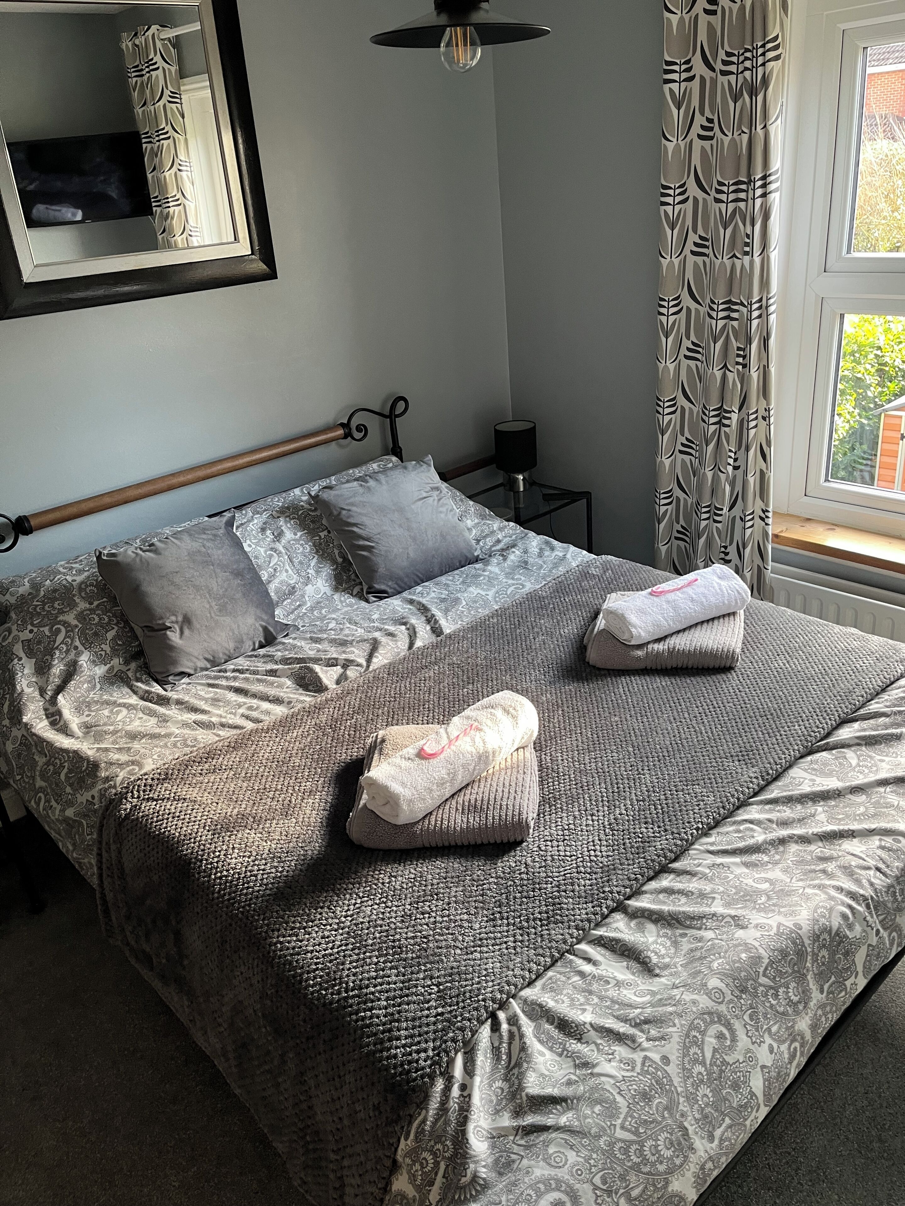 2 soverom, strykejern/-brett, wi-fi og sengetøy