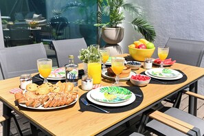 Khu ẩm thực ngoài trời