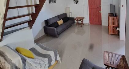 Maison a 10 mn à pieds de la plage de Saint Pierre avec parking gratuit.