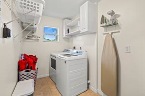 Interior - Spacious 4-bedroom and two bathroom house in tranquil Port St. Lucie (Port St. Lucie)