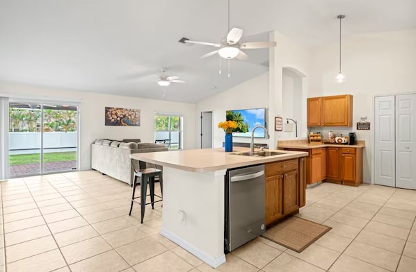 Interior - Spacious 4-bedroom and two bathroom house in tranquil Port St. Lucie (Port St. Lucie)