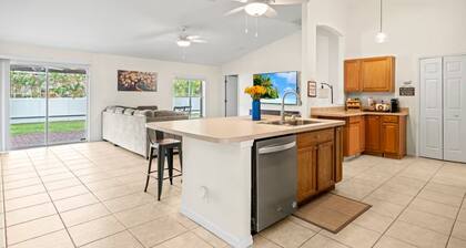 Spacious 4-bedroom and two bathroom house in tranquil Port St. Lucie