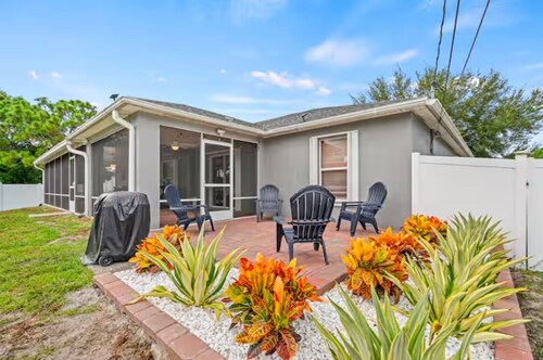Spacious 4-bedroom and two bathroom house in tranquil Port St. Lucie 