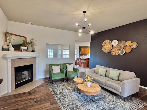 Updated 3BR Near Walmart HQ & Local Trails