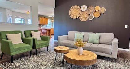 Updated 3BR Near Walmart HQ & Local Trails