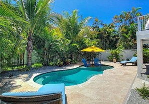 Pool - NEW! Blue Crush! Steps to the beach! Heated Pool! (Anna Maria)
