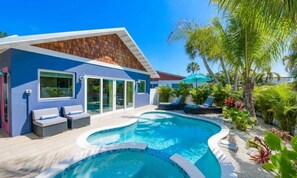 Pool - New!~Heated Pool! Steps to beach~Ground Level! (Holmes Beach)