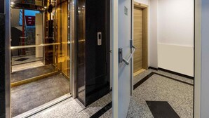 Interior - 5 min Walk to Taksim Square & Galata Sleeps 4 (Istanbul)