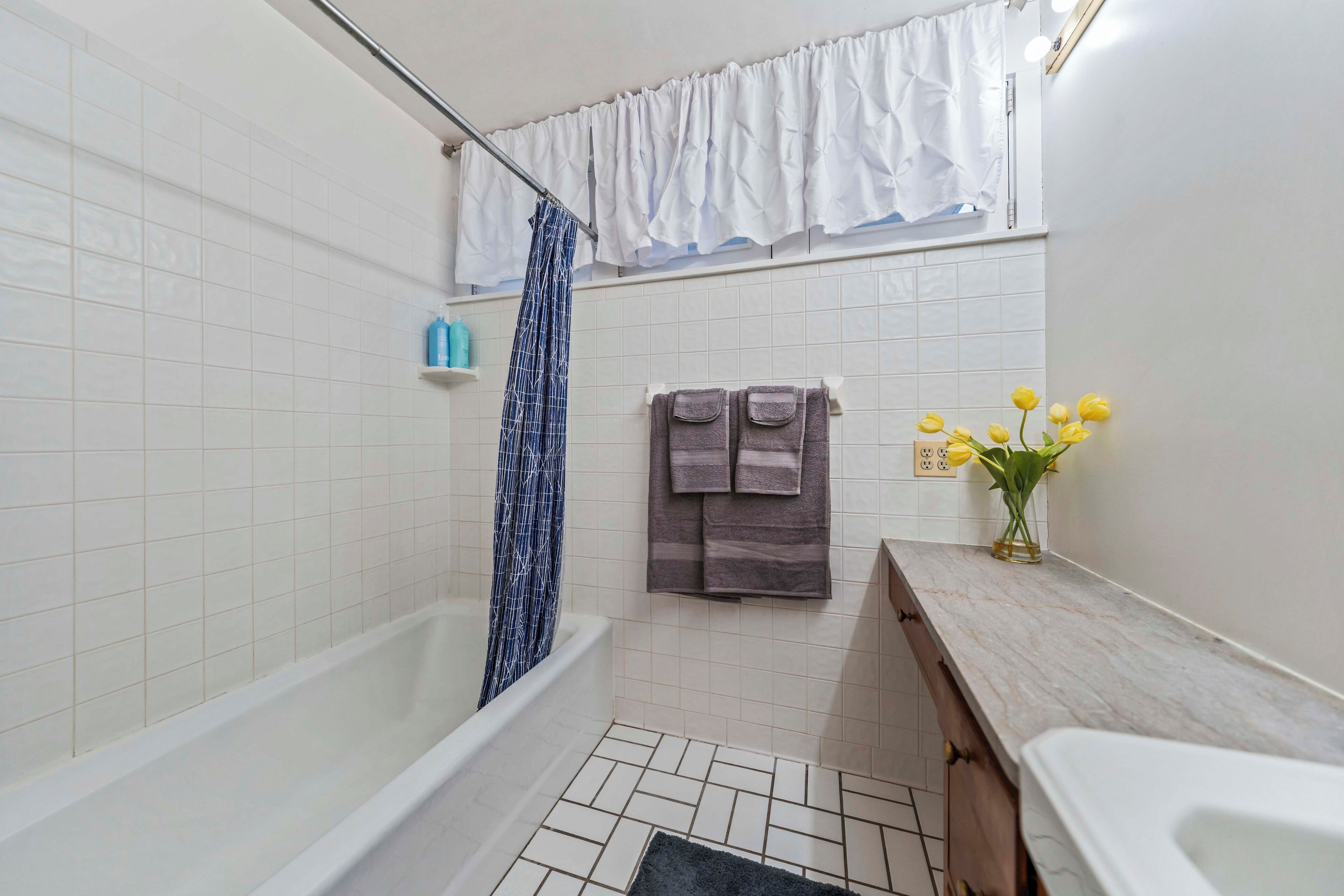 風筒、提供毛巾、番梘、洗頭水