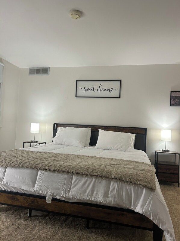 2 soverom, strykejern/-brett, wi-fi og sengetøy