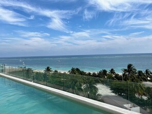 Outdoor pool - Welcome to Casa Mermaids! Perfectly located spacious 1-bedroom, 2-bath apartment (Puerto Morelos)