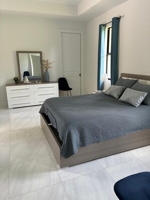 3 bedrooms, iron/ironing board, WiFi, bed sheets - peace in God's presence - The perfect nest (Naples)