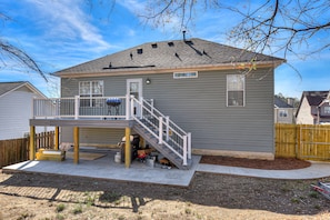 Exterior - Comfortable Modern 3-bedroom house in welcoming Evans (Evans)
