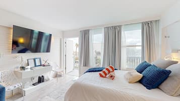 Studio Suite, 1 Queen Bed with Sofa bed, Balcony, Ocean View (Daytona Beach Club 313- Beach Bliss) | 1 bedroom, individually decorated, individually furnished