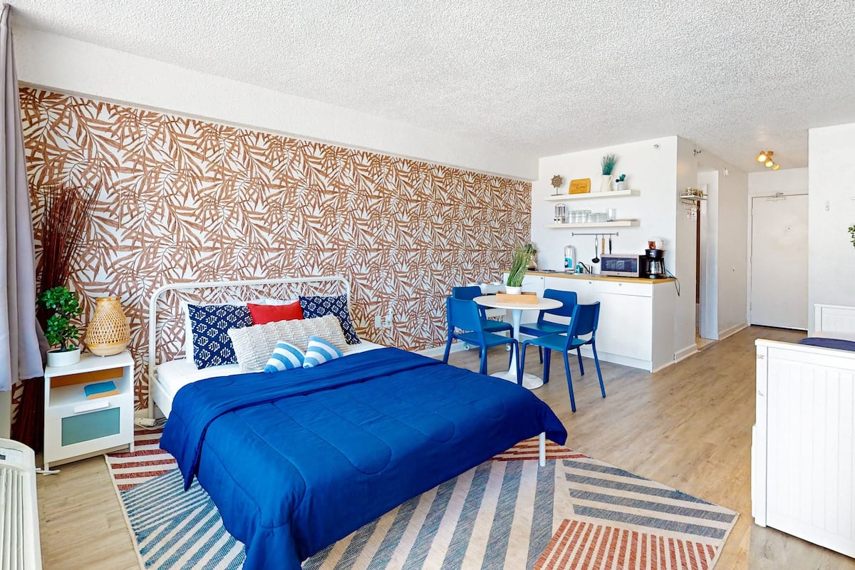 Studio Suite, Multiple Beds, Balcony, Ocean View (Daytona Beach Club 525-Delights) | 1 bedroom, individually decorated, individually furnished