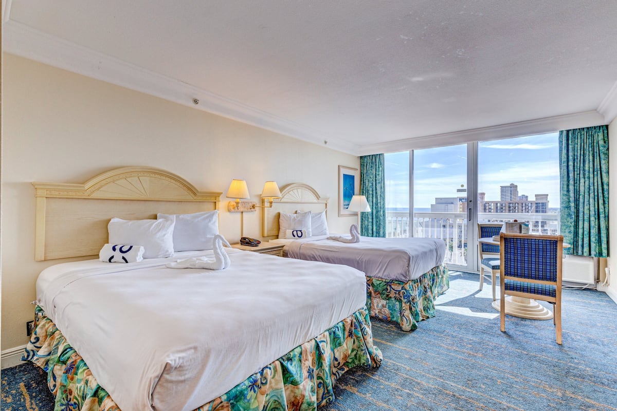 1 bedroom, individually decorated, individually furnished