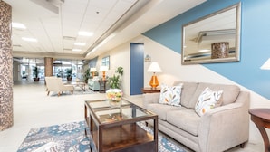 Studiosuite, 2 queensize-senger, balkong, havutsikt (Daytona Beach Resort 803) | Oppholdsområde
