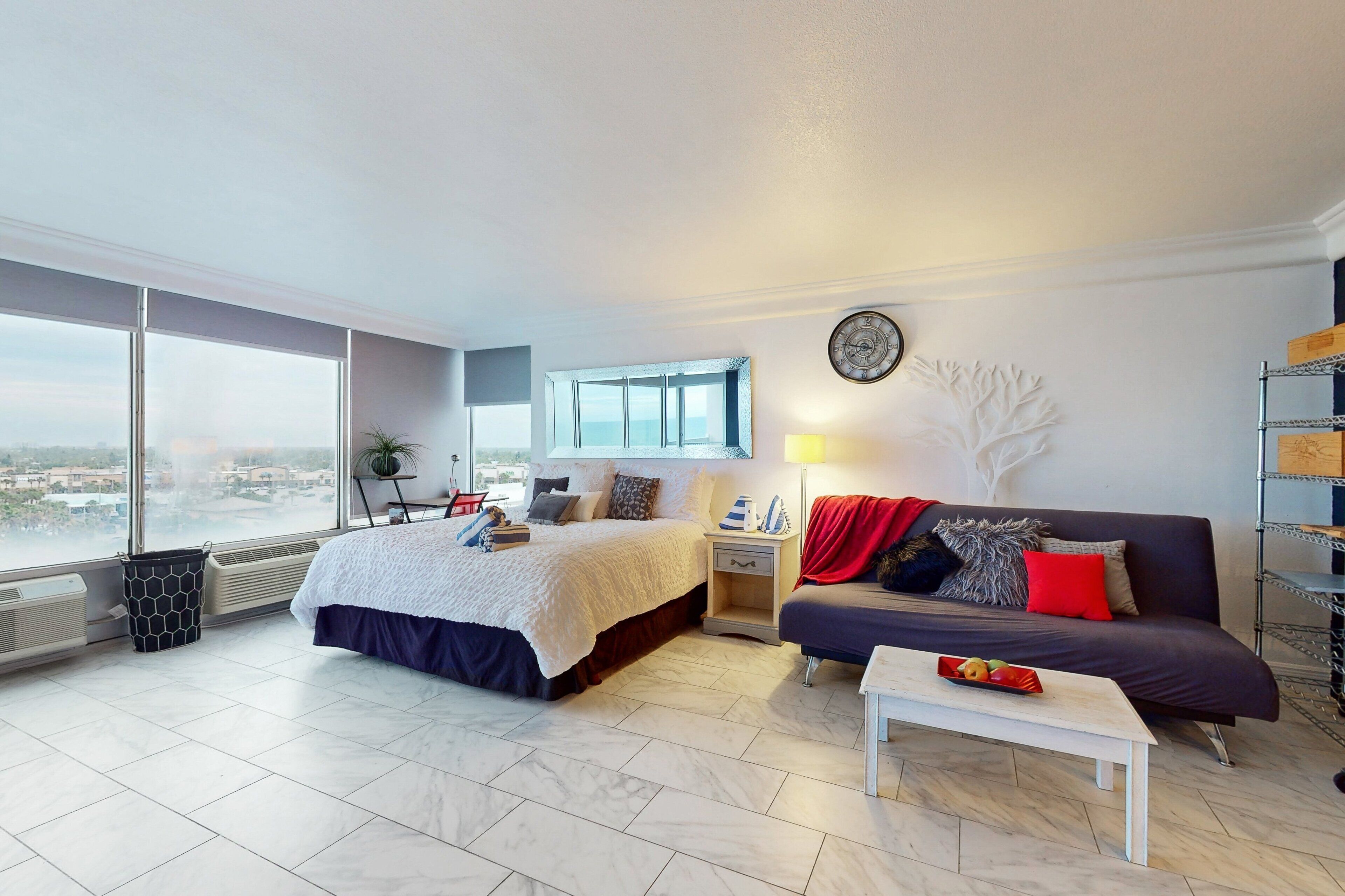 Studio Suite, 1 King Bed with Sofa bed, Balcony, Ocean View (Daytona Beach Resort 801) | 1 bedroom, individually decorated, individually furnished