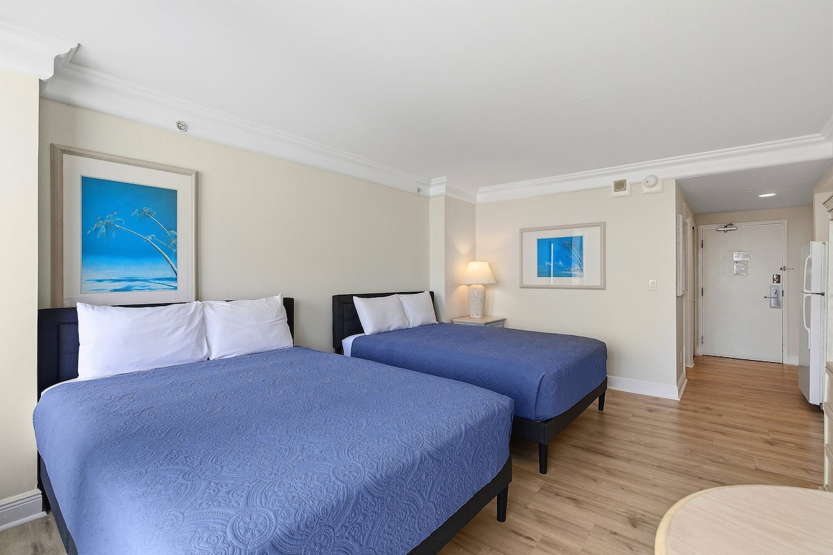 開放式套房, 1 張特大雙人床, 熱水浴缸, 海景 (Daytona Beach Resort 1005) | 1 間睡房、獨特設計、獨特裝修、床單