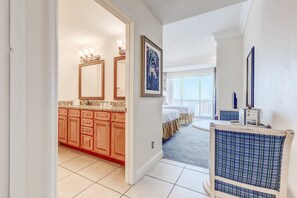 Studio, 2 Queen Beds, Balcony, Ocean View (Daytona Beach Resort 1404) | 1 bedroom, individually decorated, individually furnished, bed sheets - Daytona Beach (Daytona Beach)