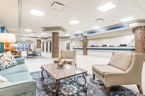 Studio, Multiple Beds, Hot Tub, Ocean View (Daytona Beach Resort 1417) | Lobby - Daytona Beach (Daytona Beach)