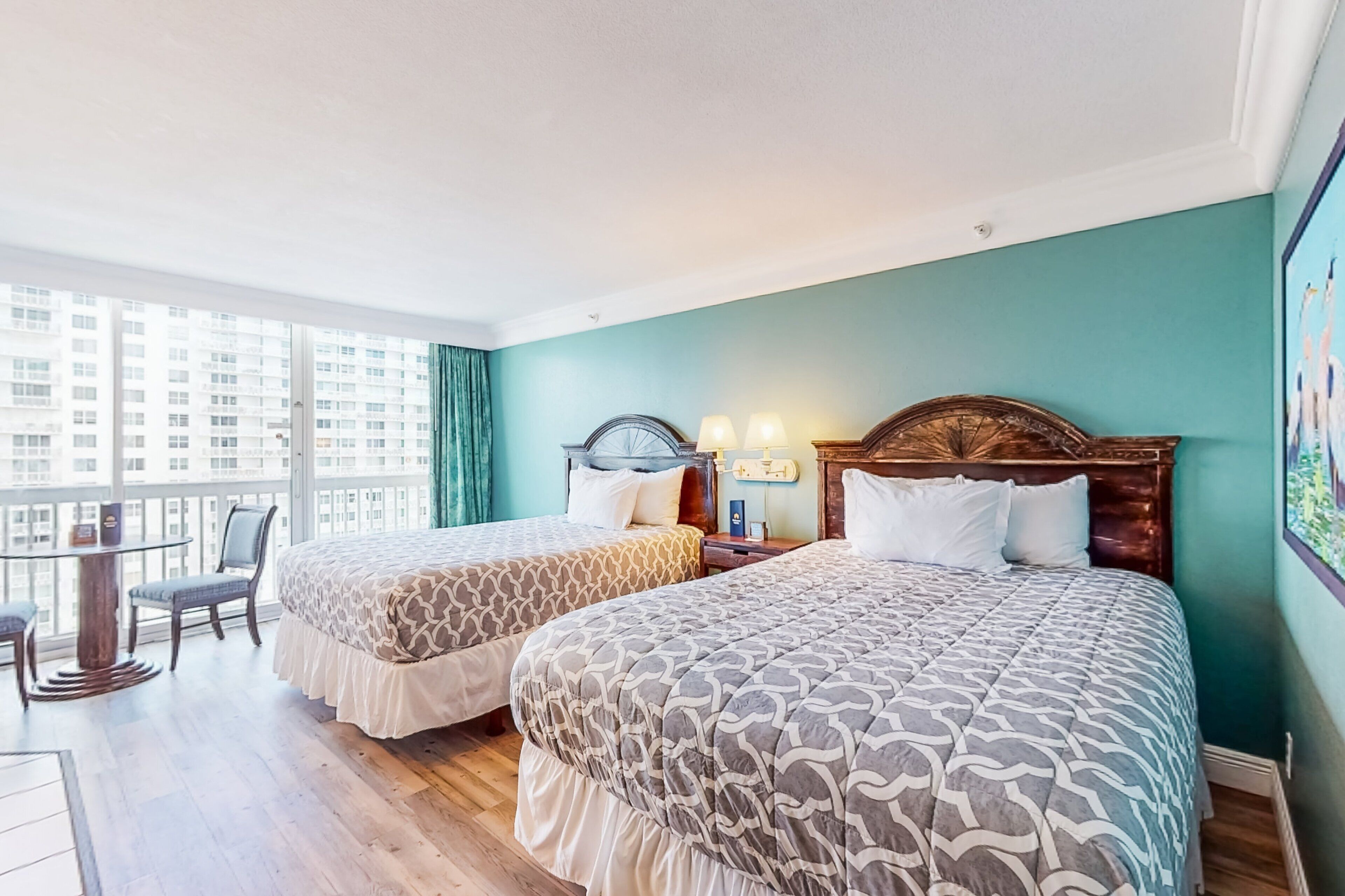 1 bedroom, individually decorated, individually furnished, bed sheets