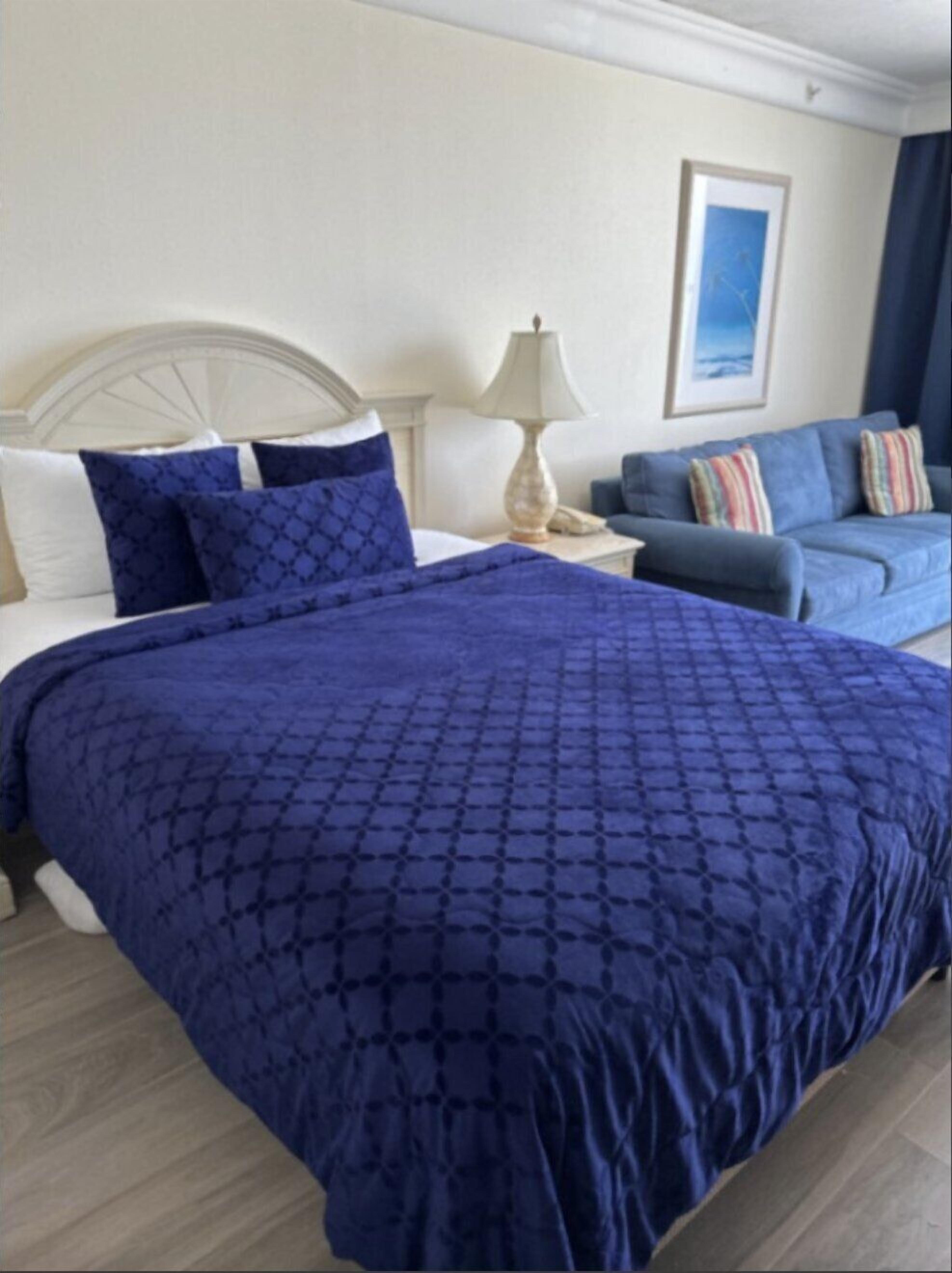 1 bedroom, individually decorated, individually furnished, bed sheets