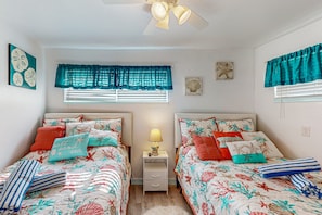 Διαμέρισμα (Condo), Περισσότερα από 1 Κρεβάτια, Θέα στη Θάλασσα (Daytona Inn Ocean Paradise 225) | 1 υπνοδωμάτιο, μοναδική διακόσμηση, μοναδική επίπλωση, κλινοσκεπάσματα 