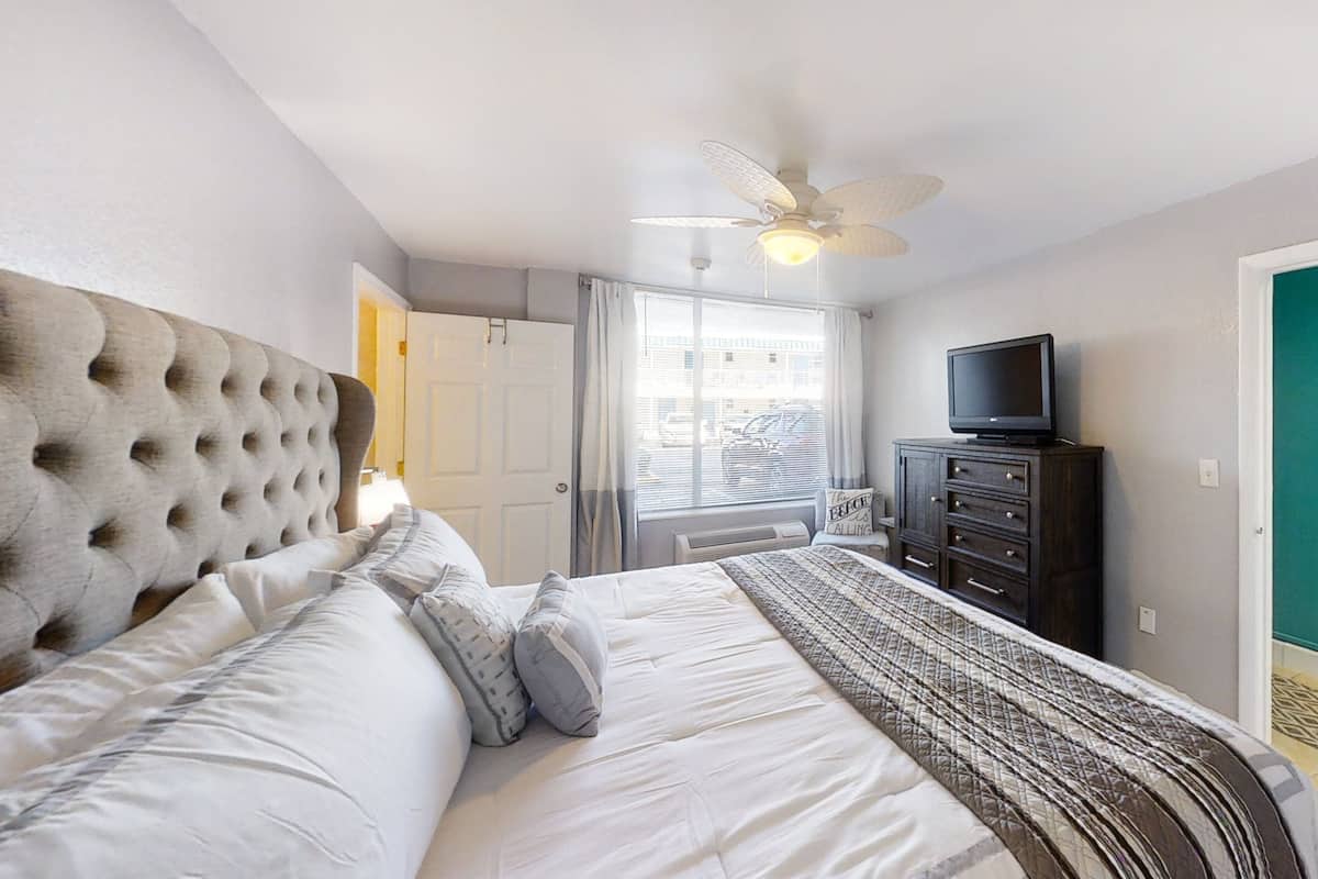 Condo, Multiple Beds, Patio, Ocean View (Daytona Ocean Jewels- Beach Jewel 104) | 1 bedroom, individually decorated, individually furnished, bed sheets