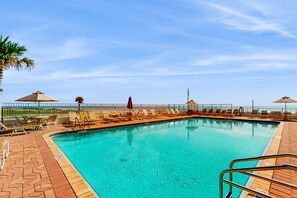 Pool - Daytona Ocean Jewels (Daytona Beach)