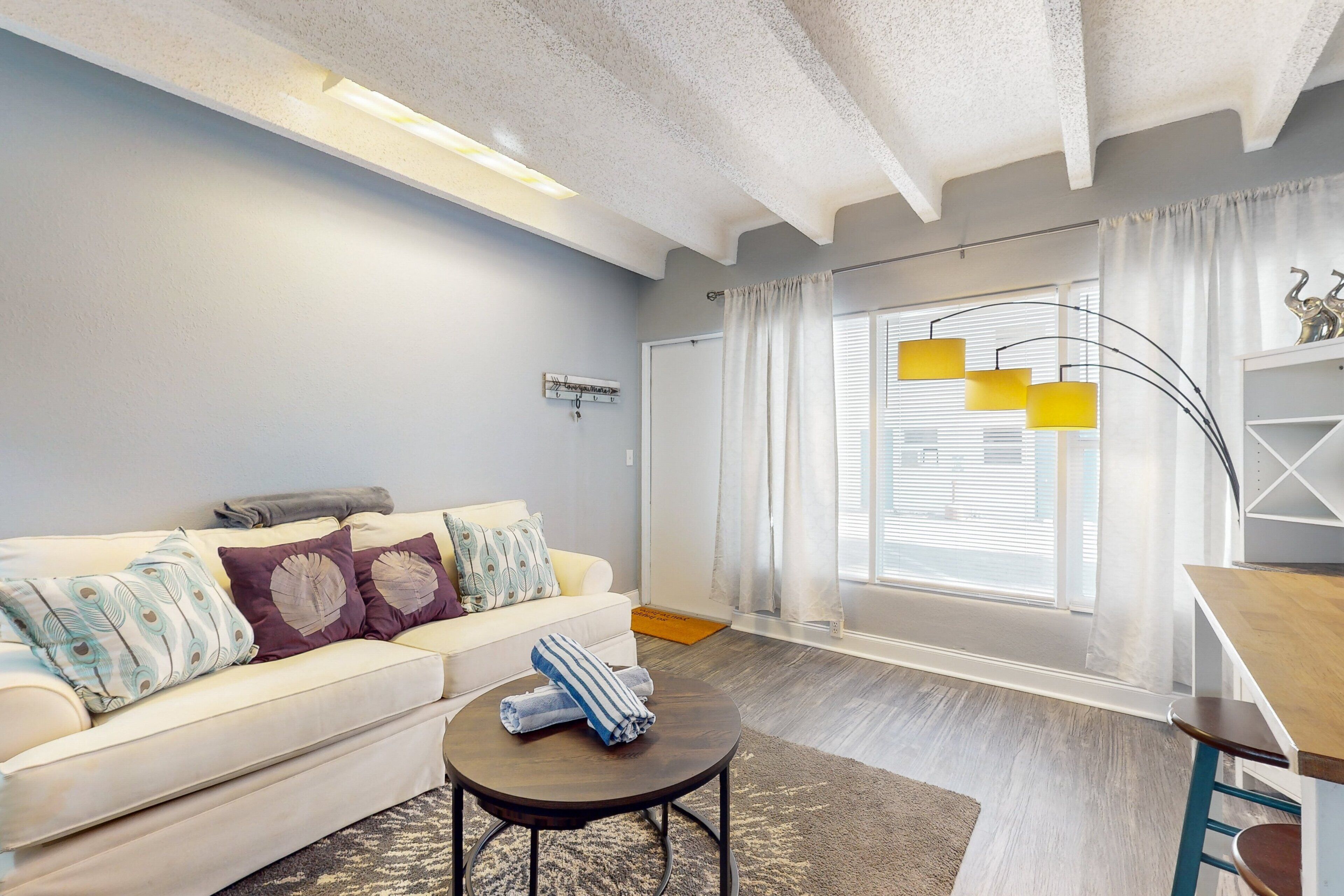 Apartment, 1 Queen-Bett, Poolzugang, Meerblick (Jewels Club Ocean 124) | Wohnbereich