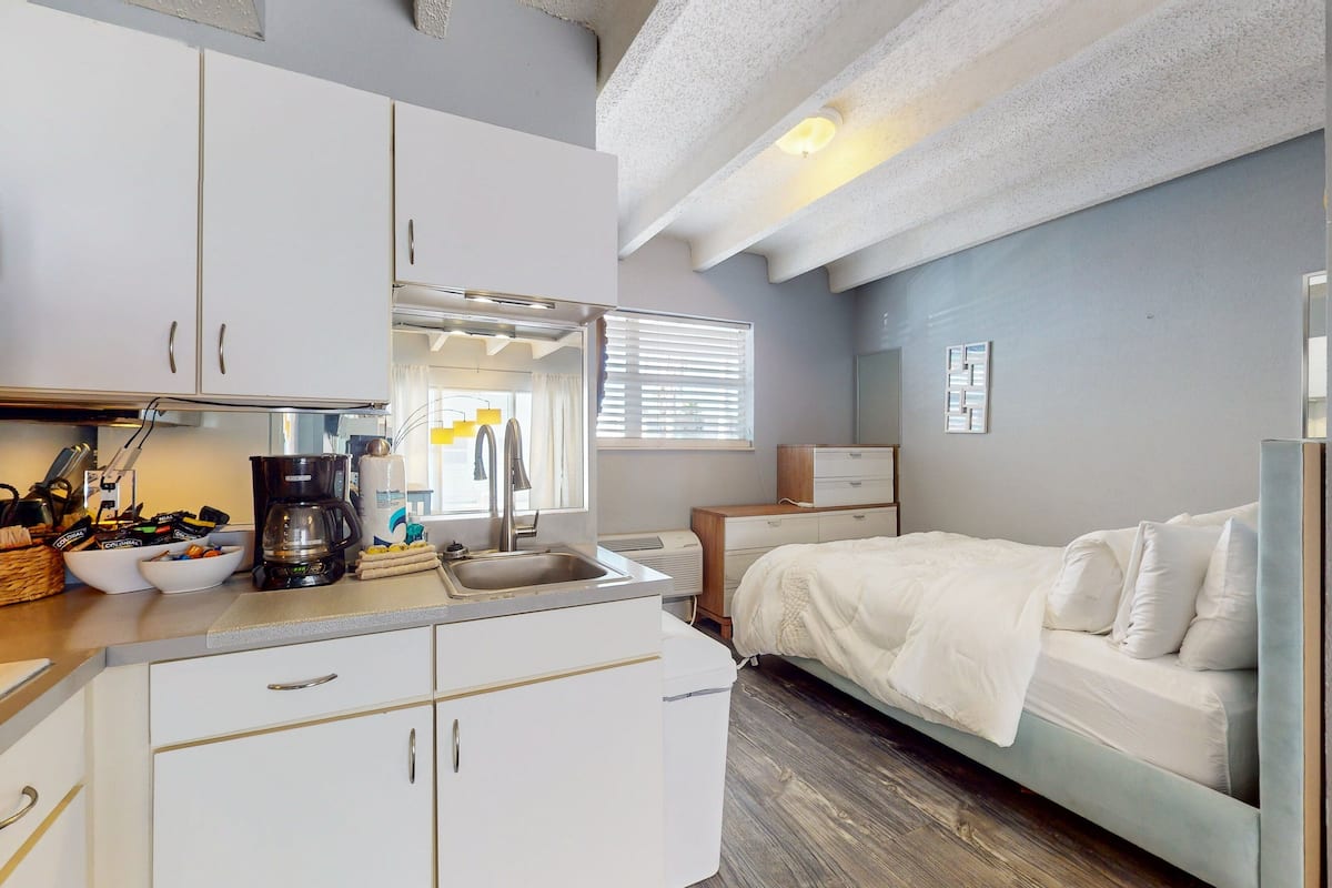 1 chambre, décoration personnalisée, ameublement personnalisé