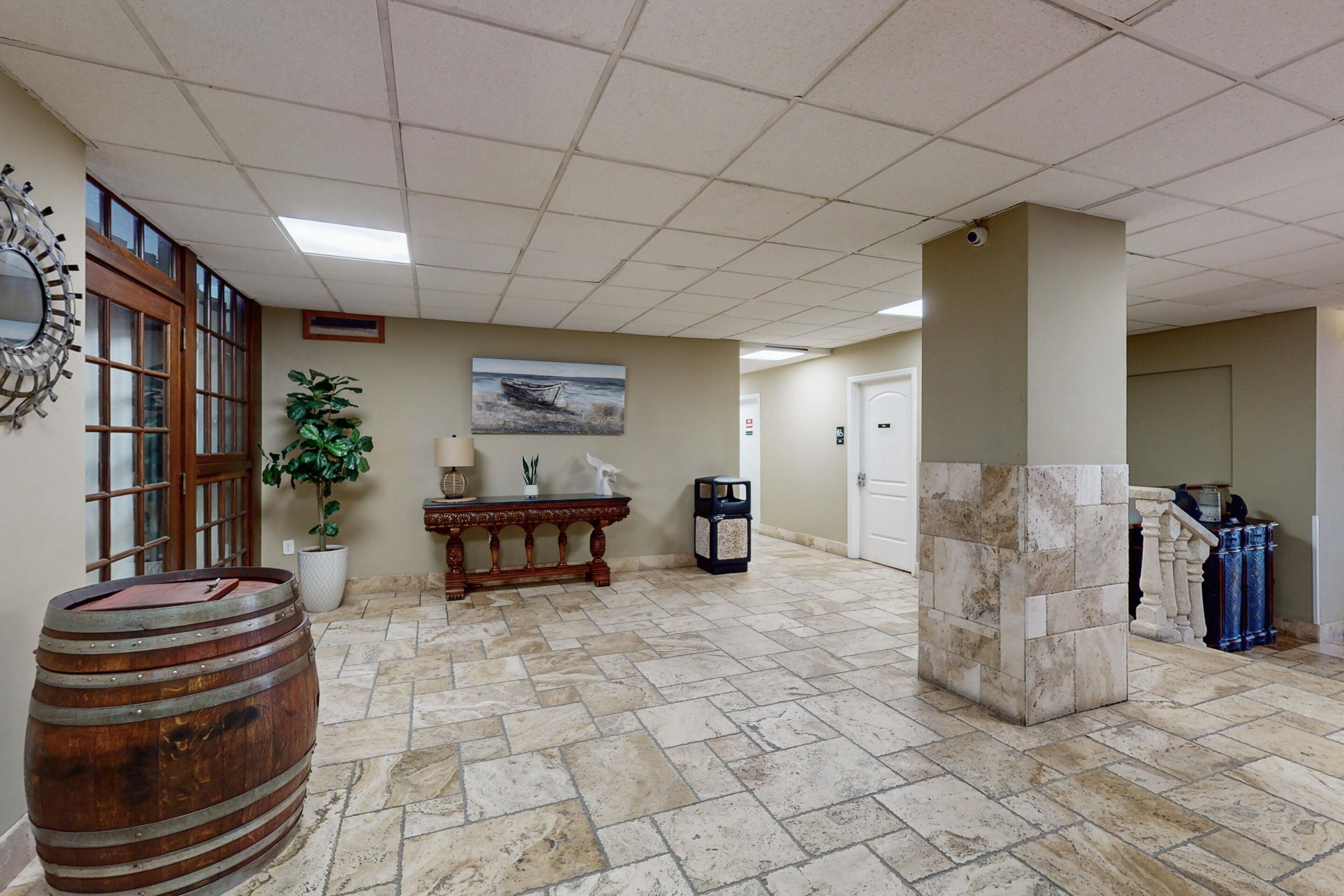 Condo, 1 Queen Bed with Sofa bed, Balcony, Ocean View (Daytona Pirates Cove 701- Tide Shift) | Lobby