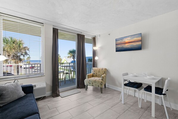 Condo, 1 Queen Bed with Sofa bed, Pool Access, Ocean View (Daytona Sandpiper Harbour Beach 219) | Living area - Daytona Beach XI (Daytona Beach)