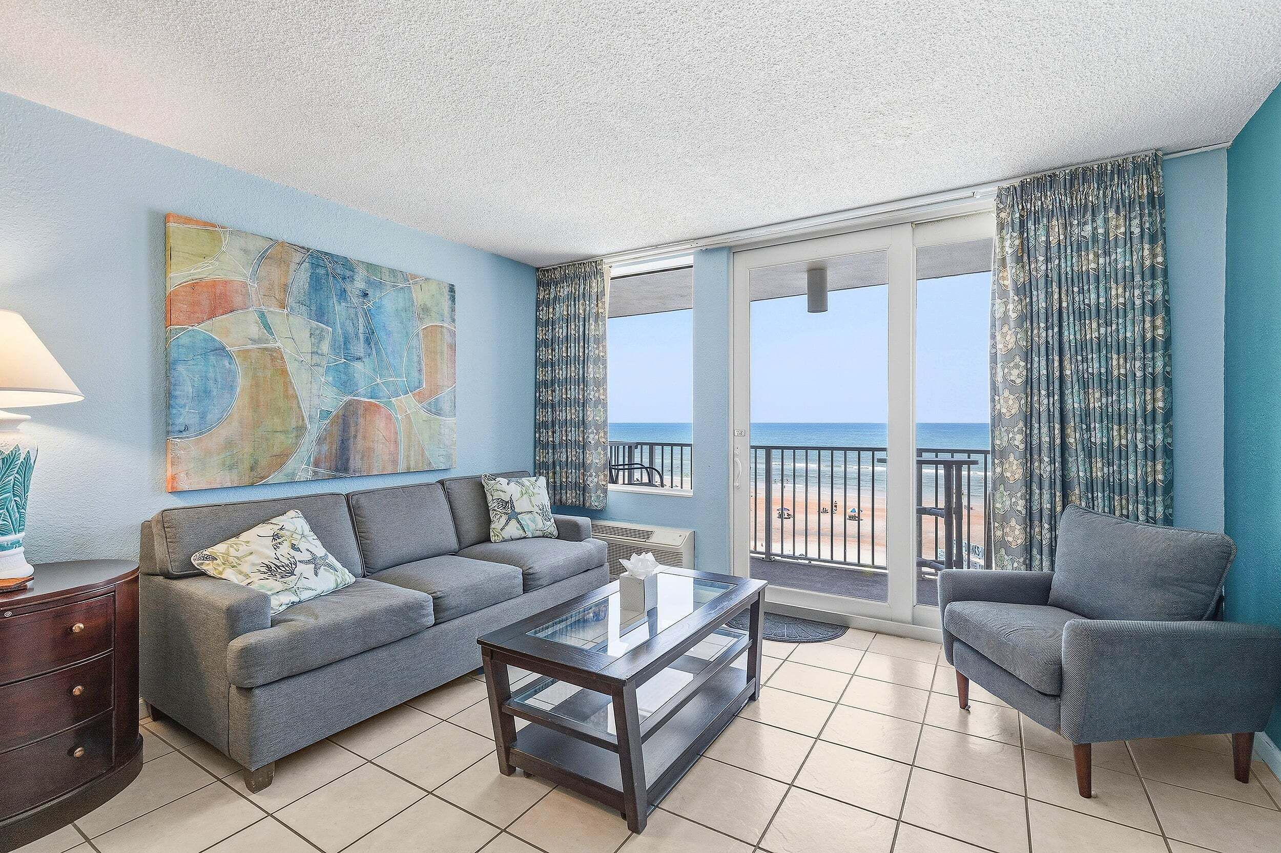 Appart'hôtel, plusieurs lits, accès piscine, vue océan (Daytona Harbour Beach Resort 401) | Coin séjour