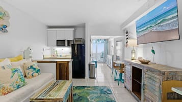 Condo, Multiple Beds, Hot Tub, Ocean View (Daytona Harbour Beach Resort 511) | Living area