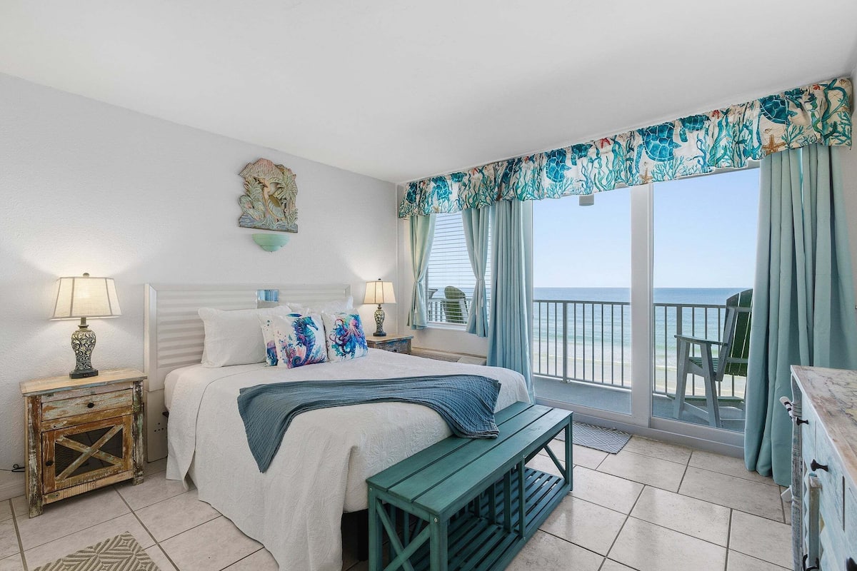 Condo, varias camas, hidromasaje, vista al océano (Daytona Harbour Beach Resort 511) | 1 habitación, decoración personalizada y muebles diferentes