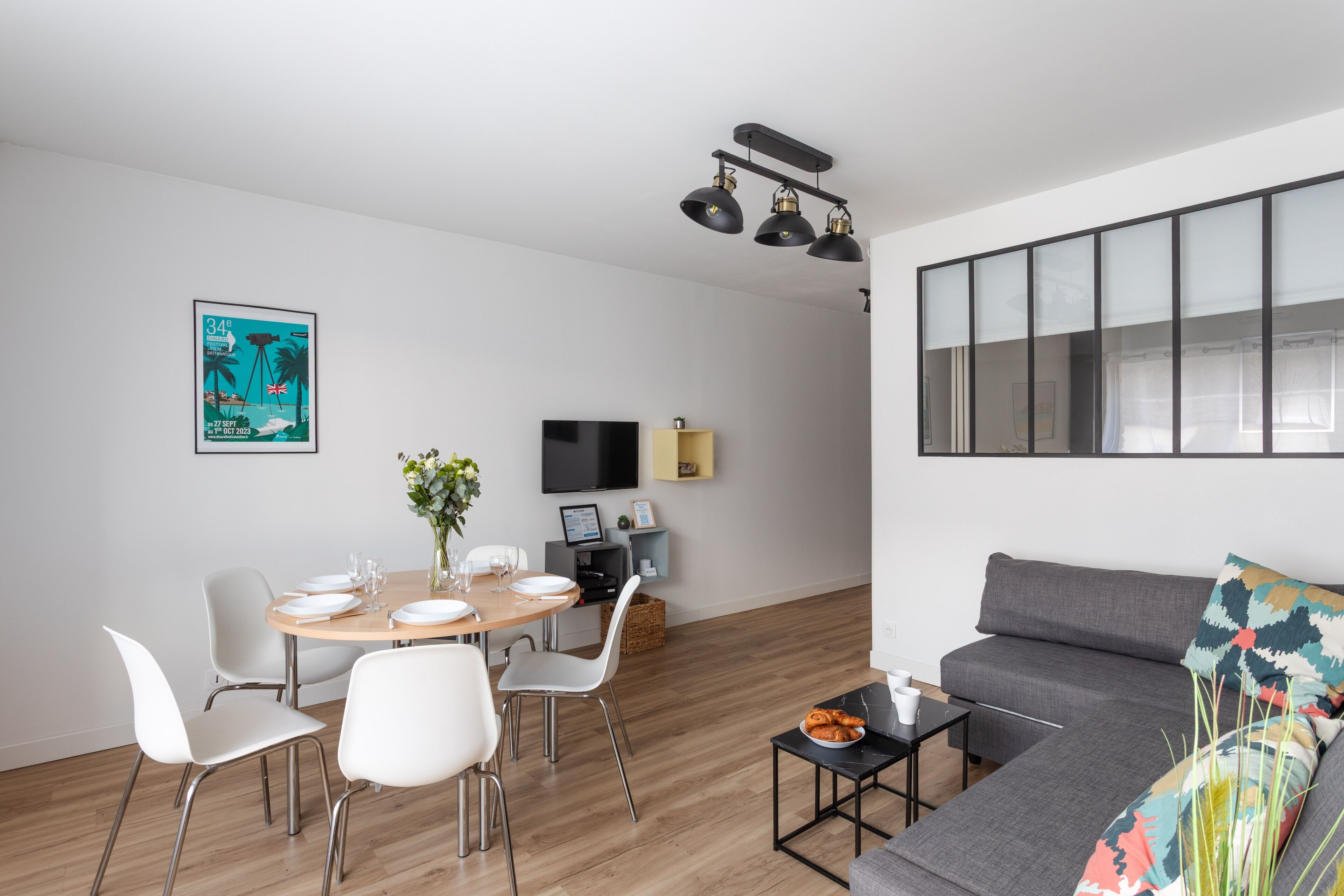 Le Triskel - Two Bedroom Apartment, Sleeps 4 - Dinard