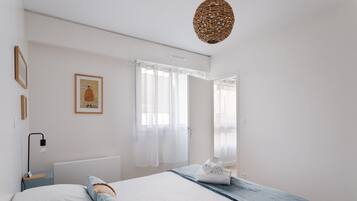 2 chambres, fer et planche Ă repasser, Wi-Fi gratuit, draps fournis