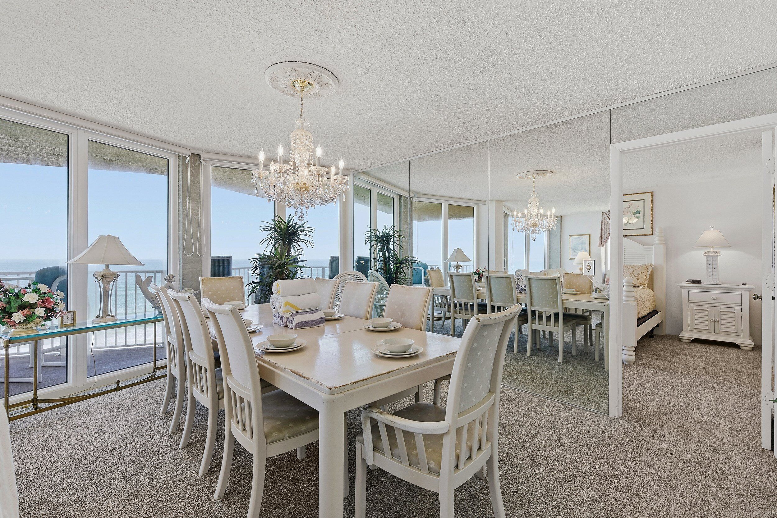 Lägenhet - flera sängar - balkong - havsutsikt (Daytona Shores Club 701- Elegance) | 2 sovrum, individuell inredning, unika möbler och sängkläder