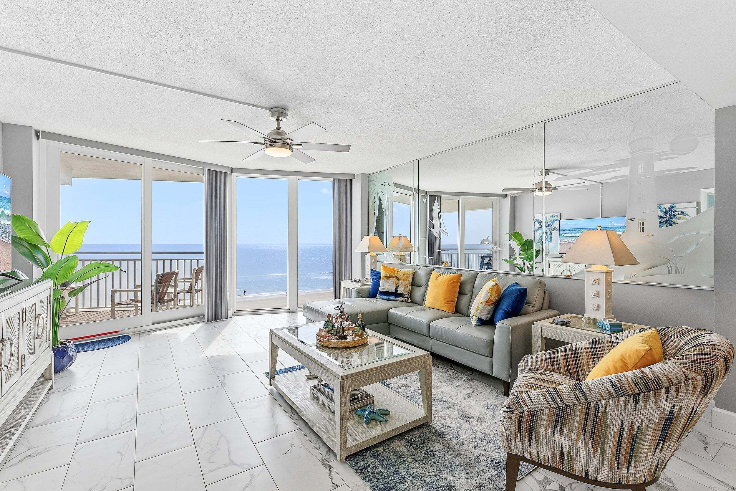 House, Multiple Beds, Balcony, Ocean View (Daytona White Surf 504-OceanZenn) | Living area