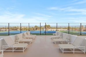 House, Multiple Beds, Balcony, Ocean View (Daytona White Surf 504-OceanZenn) | Sport court - Daytona White Surf (Daytona Beach Shores)