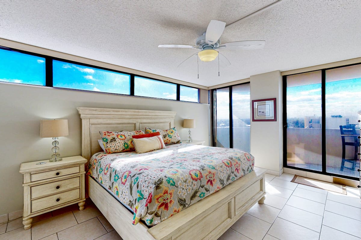 公寓客房, 多張床, 陽台, 海景 (Daytona Beach Living #504) | 3 間臥室、獨特裝潢、布置獨特、床單