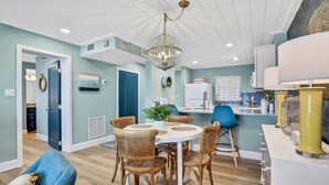 Condo, 1 King Bed with Sofa bed, Ocean View (NSB Castle Reef 302-Sea La Vie) - Castle Reef I (New Smyrna Beach)