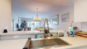 Apartment, Mehrere Betten, Balkon, Meerblick (NSB Oceanwalk 1-405) | Eigene Küche