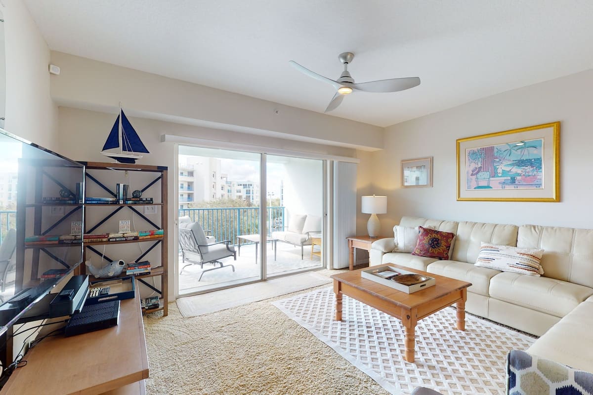 Apartment, Mehrere Betten, Balkon, Meerblick (NSB Oceanwalk 1-405) | Wohnbereich